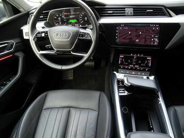 Audi e-tron 55 quattro Advanced 300 kW image number 2