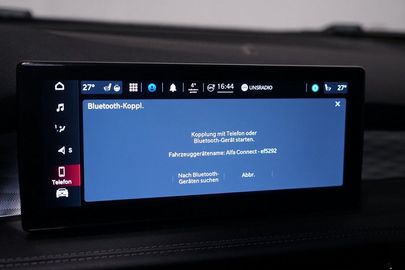 Car image 27