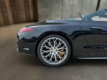 Car image 28