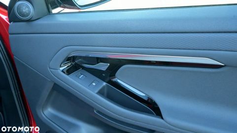 Car image 36