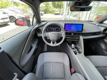 Car image 11