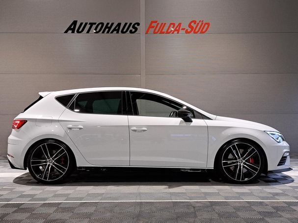 Seat Leon Cupra 300 221 kW image number 3