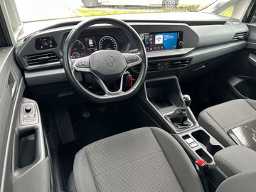 Car image 25