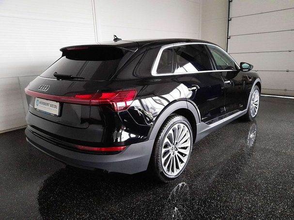 Audi e-tron 50 quattro S-line 230 kW image number 2