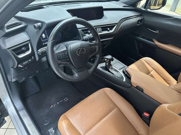 Lexus UX 250h Line 135 kW image number 11