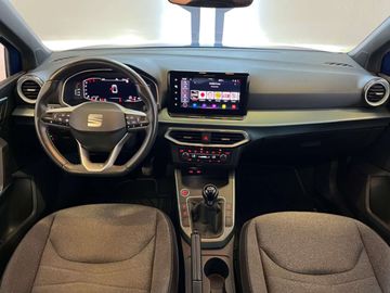 Car image 10