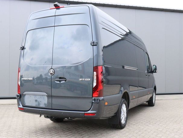 Mercedes-Benz Sprinter 319 CDI RWD 140 kW image number 2