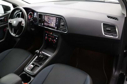 Car image 31