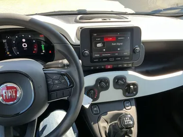 Car image 17