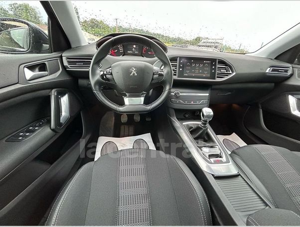 Peugeot 308 1.2 PureTech 130 Allure 96 kW image number 5