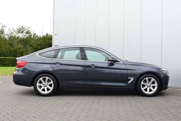 BMW 320i Gran Turismo 135 kW image number 9