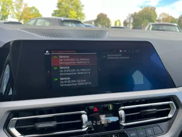 Car image 32