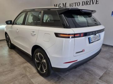 Car image 30