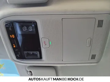 Car image 35