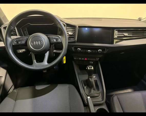 Audi A1 30 TFSI Allstreet 81 kW image number 3