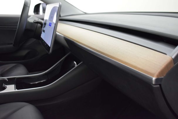 Tesla Model 3 Long Range AWD 258 kW image number 38