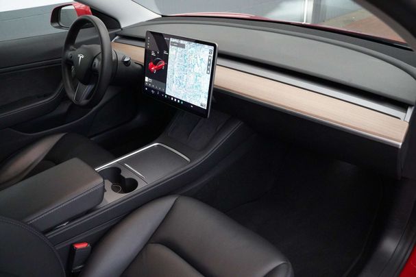 Tesla Model 3 Long Range AWD 366 kW image number 15