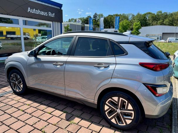 Hyundai Kona 100 kW image number 2