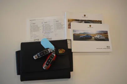 Car image 26