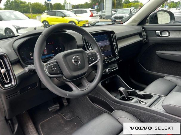 Volvo XC40 120 kW image number 16