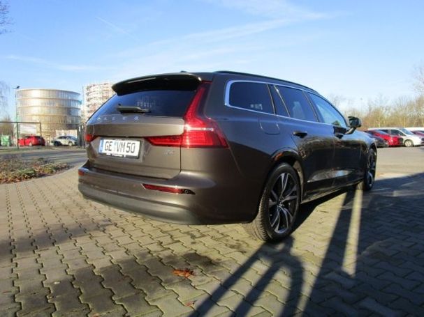 Volvo V60 B4 145 kW image number 4