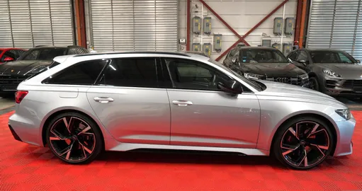 Car image 4