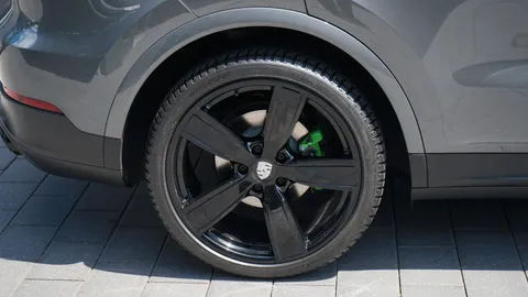 Car image 37
