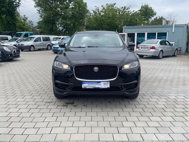 Jaguar F-Pace 20d AWD Pure 132 kW image number 3