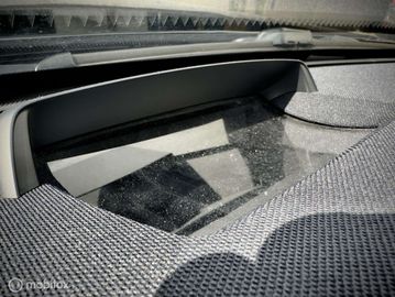 Car image 36