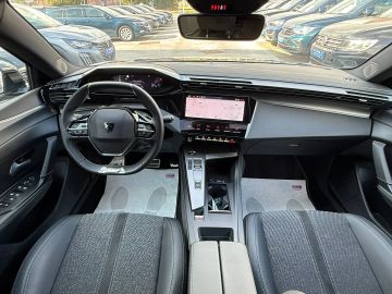 Car image 37