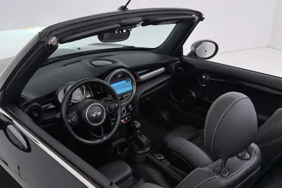 Car image 49
