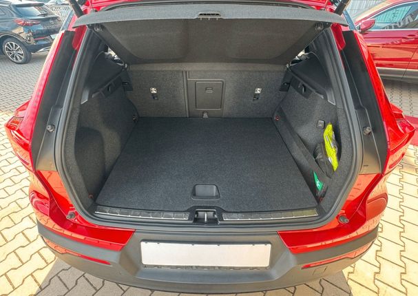 Volvo XC40 120 kW image number 5