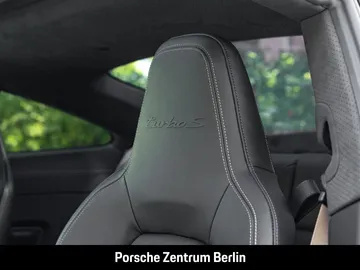 Car image 32