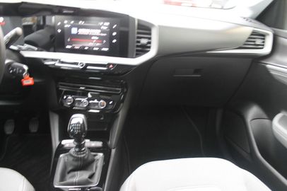 Car image 11