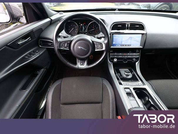 Jaguar XE 147 kW image number 7