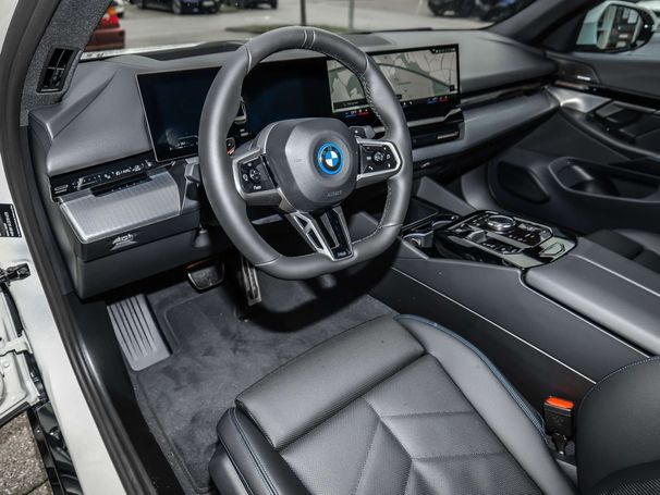 BMW 530 e 220 kW image number 7