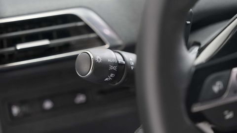 Car image 36