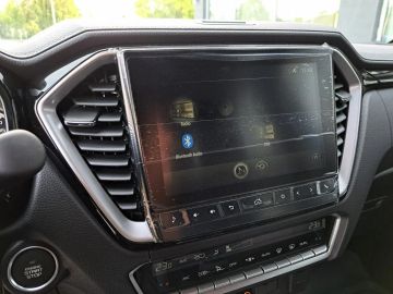 Car image 32