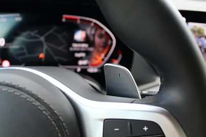 Car image 37
