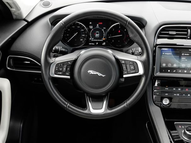 Jaguar F-Pace 25d AWD Prestige 177 kW image number 11