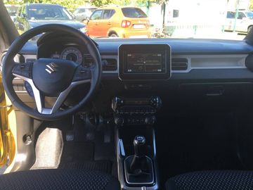 Car image 15