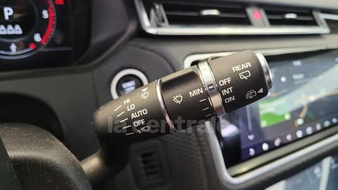 Car image 36