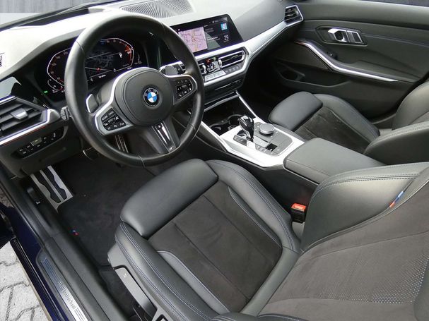 BMW 320d Touring M Sport 140 kW image number 11