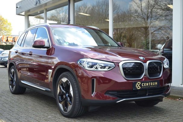 BMW iX3 210 kW image number 2