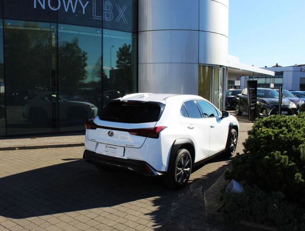 Lexus UX 135 kW image number 3