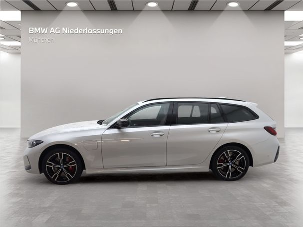 BMW 330 Touring M Sport xDrive 185 kW image number 2