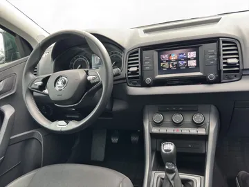 Car image 17