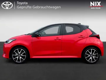 Car image 4