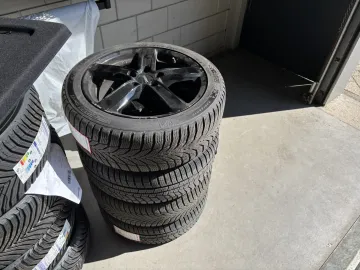 Car image 36