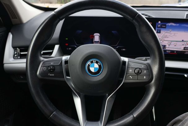 BMW iX 385 kW image number 13